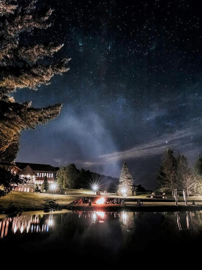 Hotel Et Centre De Villegiature Lac Carling Grenville-Sur-La-Rouge Eksteriør billede